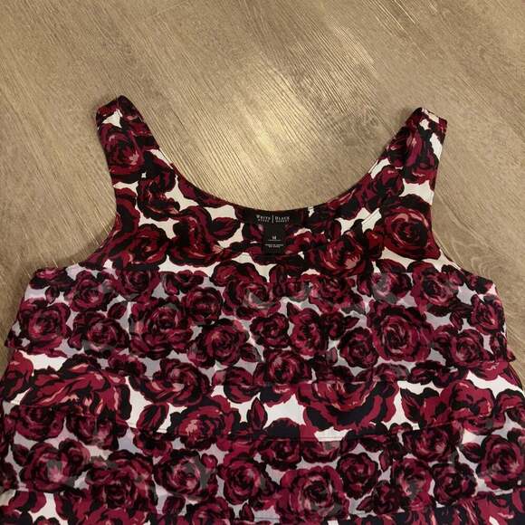 White House Black Market Red Rose Floral Ruffle Layered Sleeveless Blouse Top - Picture 3 of 6
